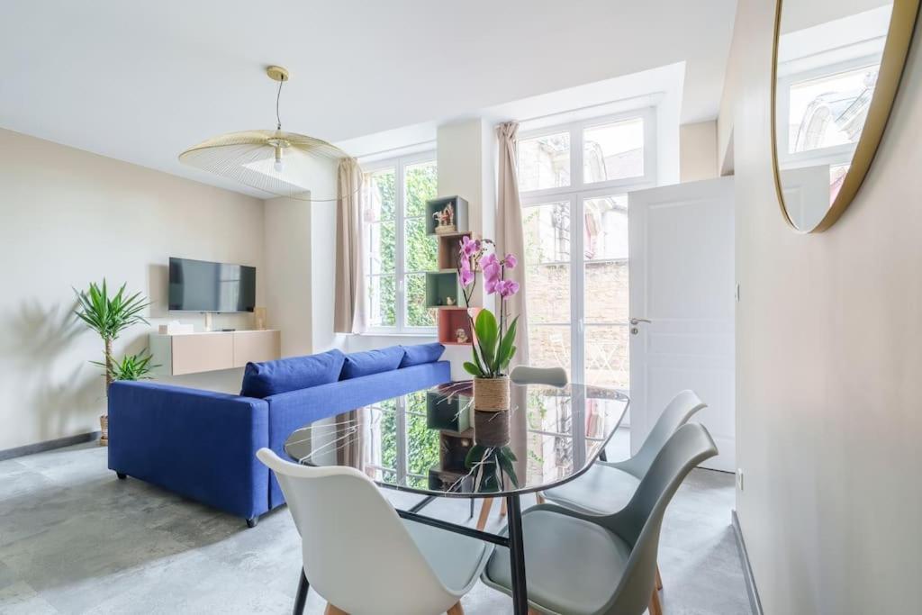 Appartement Lumineux Avec Cour โชมง ภายนอก รูปภาพ