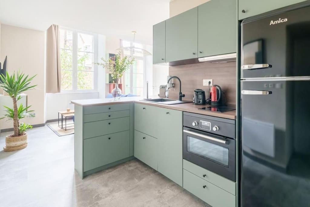 Appartement Lumineux Avec Cour โชมง ภายนอก รูปภาพ