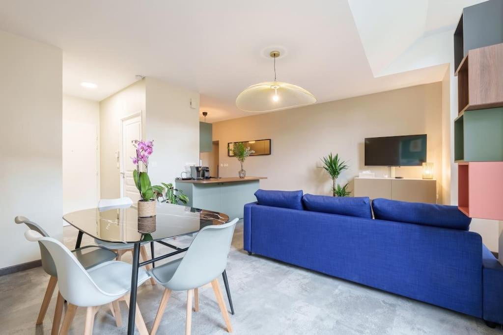 Appartement Lumineux Avec Cour โชมง ภายนอก รูปภาพ