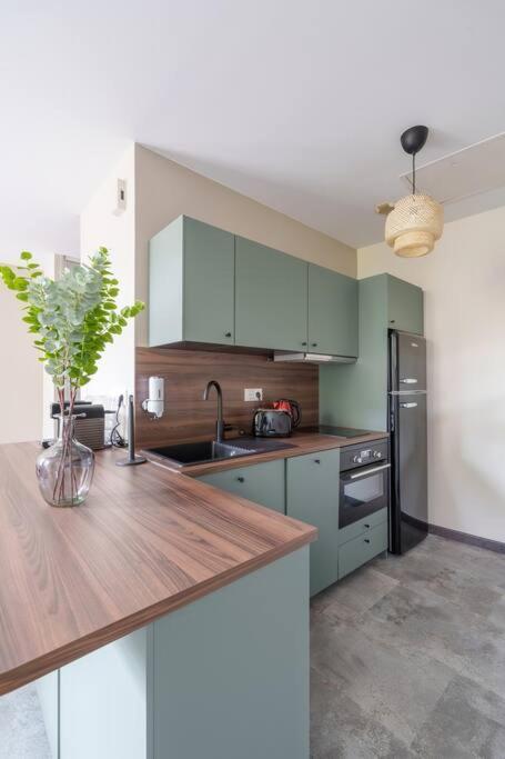 Appartement Lumineux Avec Cour โชมง ภายนอก รูปภาพ